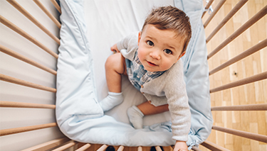 Not_sleep_baby_Desktop Article Pages 375x213px