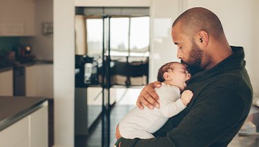 Paternity_leave_Desktop Article Pages 375x213px